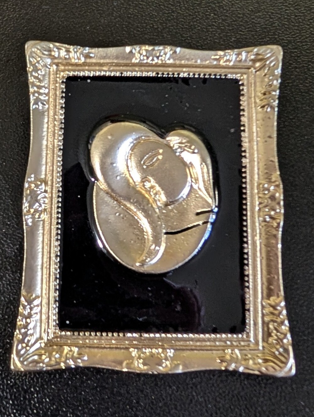 Gold-Tone Framed Portrait Pin - Women's Accessory